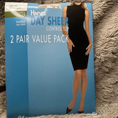 Hanes Day Sheer Non-Control Top Sandlefoot Size EF Travel Buff  2 Pack NEW